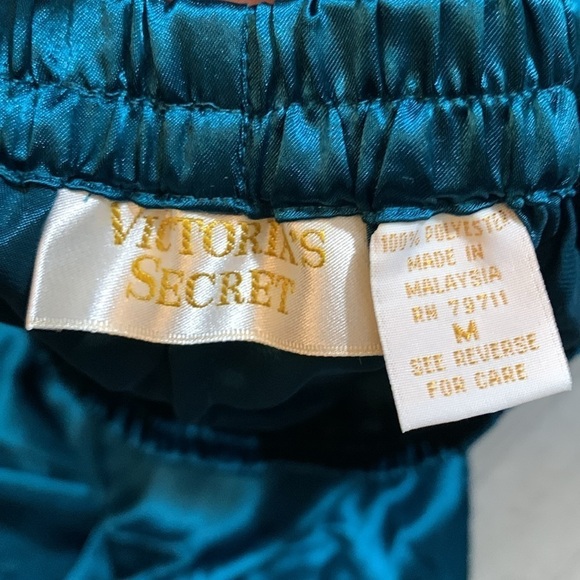Victoria’s Secret Gold Label Vintage Teal Green Pajama Set size M - Picture 9 of 9